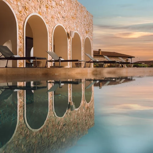 Πώς το Euphoria Retreat φέρνει τη μακροζωία στην καρδιά της Ελλάδας;