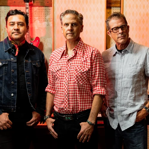 "Calexico": Στην έρημο ξανά!