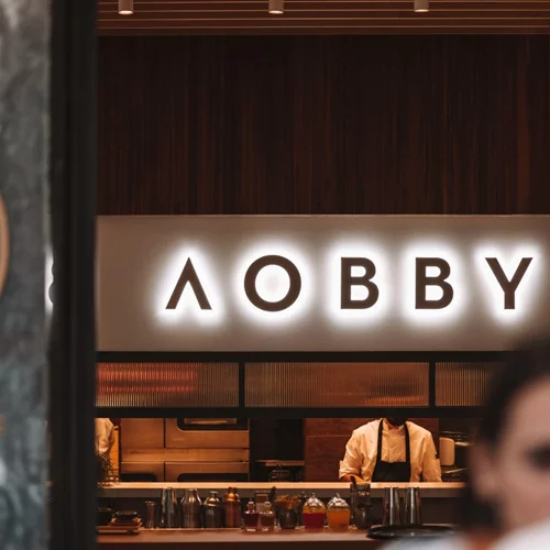 Στο "Λοbby Burger Lounge" για χαλαρά vibes και πεντανόστιμα sliders