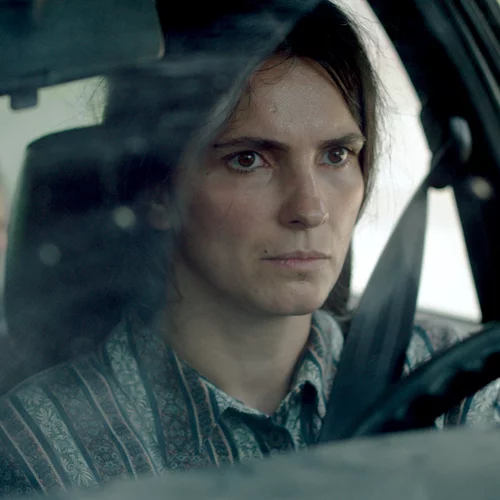 Η Μπλέρτα Μπασόλι και η γυναικεία χειραφέτηση στη "Βασίλισσα της Κυψέλης"