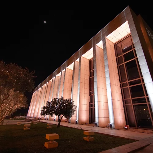 Χριστούγεννα στο Μέγαρο με γιορτινή μουσική, χορό, θέατρο σκιών και πατινάζ