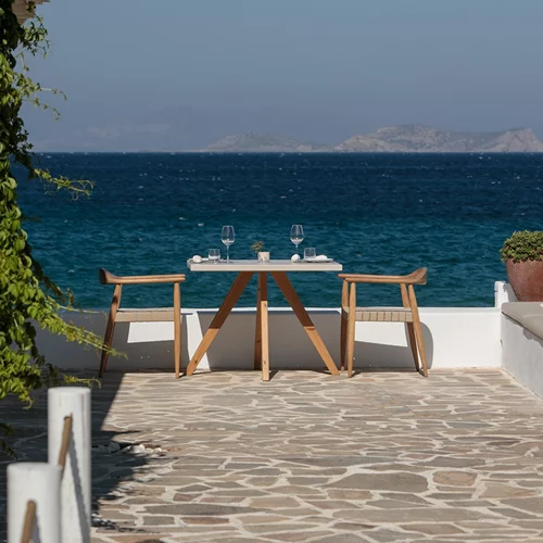 "Alos": Ναξιώτικη φιλοξενία σε απόλυτη γαλήνη