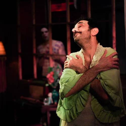 Παράταση παραστάσεων για το "Μάθε με να φεύγω"