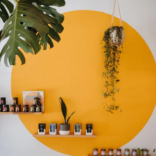 "Ubuntu": Απολαμβάνουμε after office καφέ στο στέκι του Θησείου