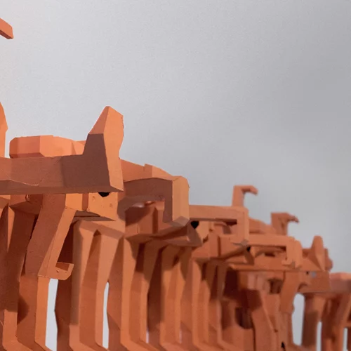 "Control - Command": Η σύγχρονη αποξένωση μέσα από το βλέμμα του Πάνου Ματθαίου