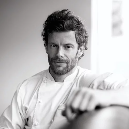 Το Ora by Ettore Botrini υποδέχεται τον Tom Aikens