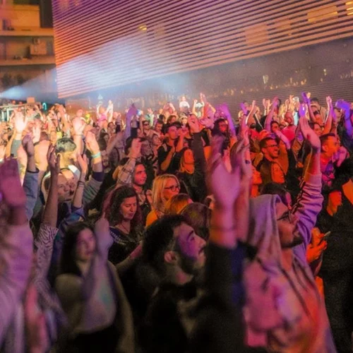 Ένα block party στον Νέο Κόσμο