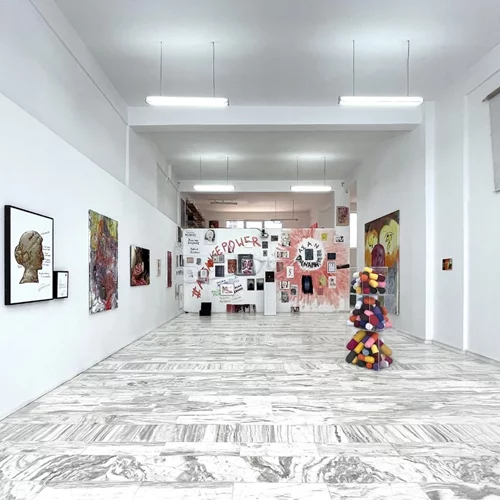 "Η Έκθεση του Οκτώβρη" ανοίγει ένα διάλογο για τη σύγχρονη τέχνη στην Ελλάδα