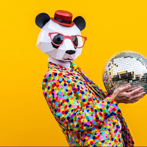 Οι συναυλίες, οι παραστάσεις μουσικού θεάτρου και τα αποκριάτικα πάρτι του σαββατοκύριακου