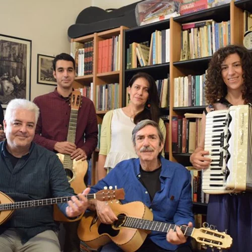 Ρεμπέτικη συναυλία με τους "Παραπεταμένους" στο Κηποθέατρο Νίκαιας