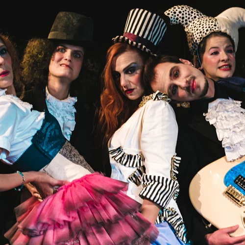 Η "Τρελή του Σαγιό" από τη Θεατρική Ομάδα Κωφών "Τρελά Χρώματα"