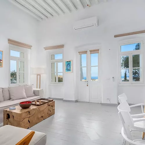 "Rabagas Luxury Suites": Με άρωμα πολυτέλειας στην καρδιά της Σίφνου