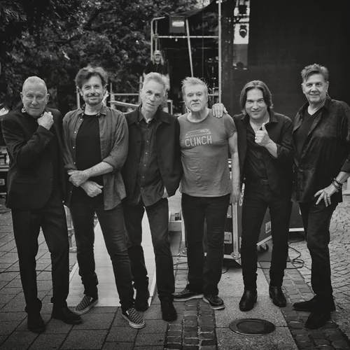 Για τον Eric Bazilian το live των The Hooters στην Αθήνα είναι ένα όνειρο