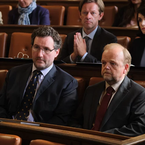 Η νέα σειρά του Cinobo είναι ένας καφκικός εφιάλτης βγαλμένος από την πραγματικότητα