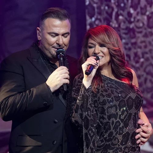 Νύχτα Κυριακής στο "Nox": Θυελλώδης Αντώνης Ρέμος, αστραφτερή Καίτη Γαρμπή