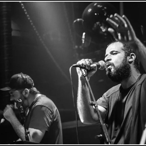 Οι Magenta Flaws και ο One Of Vas σε ένα δυναμικό double bill live στο "Ρομάντσο"