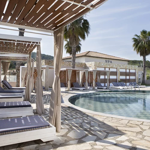 "Olympia Golden Beach Resort & Spa": Πασχαλινή οικογενειακή απόδραση στην Κυλλήνη