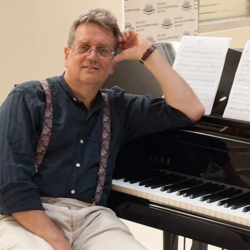 Θανάσης Δρίτσας: "Η τέχνη αποτελεί διαχρονικό αντίδοτο στην καθημερινή έκθεσή μου στη φθορά και στον θάνατο"