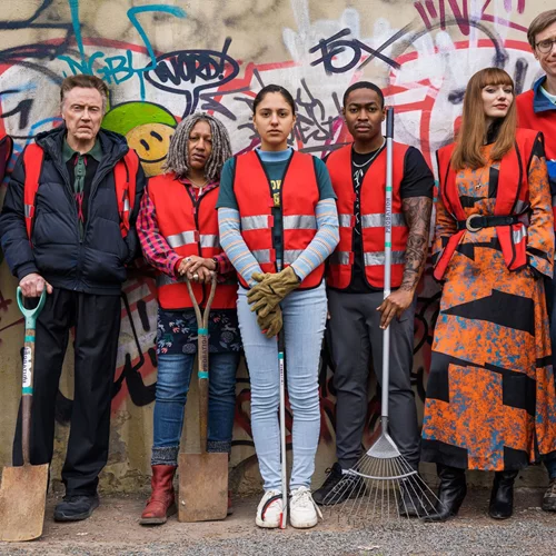 "The Outlaws": Τα παιδιά απ’ το Μπρίστολ είναι πολύ ΟΚ!