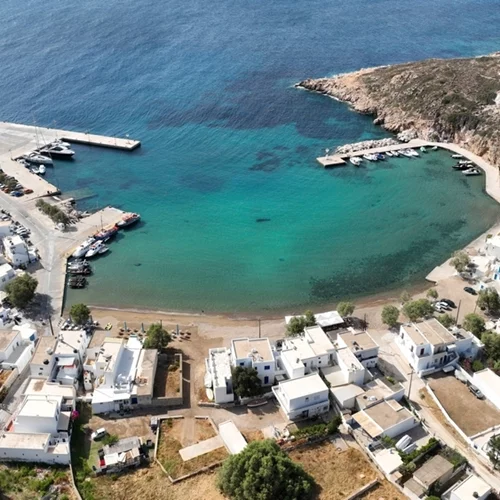 Times: Ξεχωρίζουν Σύρο και Κίμωλο για την αυθεντικότητα και τις τιμές τους