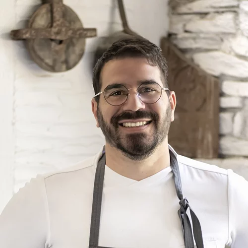 Το νέο εστιατόριο του Μιχάλη Μάρθα μας επιστρέφει στην Κάλυμνο