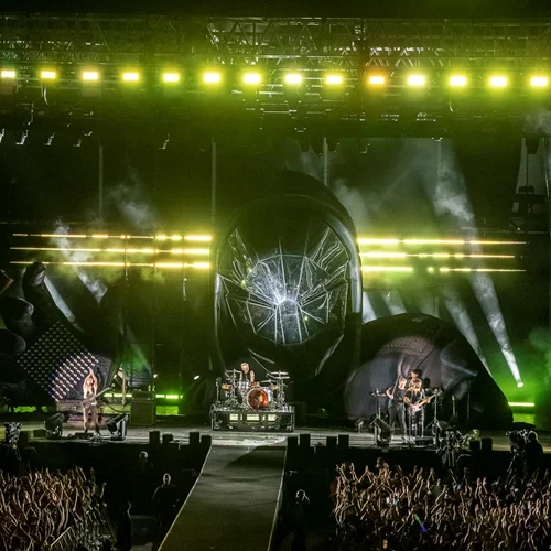 Ejekt 2022: Οι Muse αποθεώθηκαν στο ΟΑΚΑ