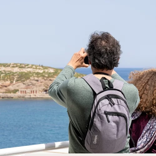 Το τέλος του island hopping;