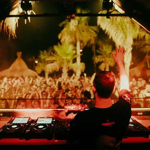 Όσα θα δούμε στο "Bolivar Beach Club" το καλοκαίρι του 2024