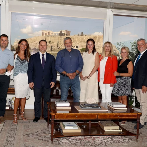 Ξεκινάνε τα έργα ανάπλασης στο παραλιακό μέτωπο της Αττικής