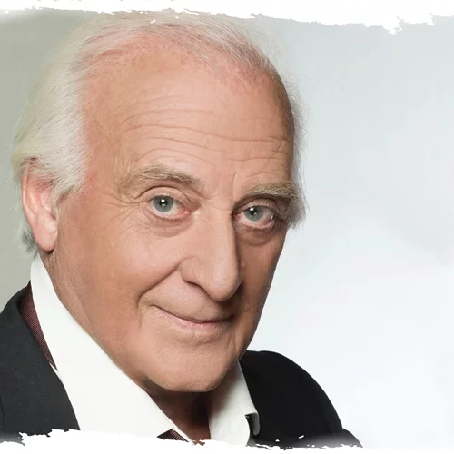 Ο Γιώργος Χατζηνάσιος γιορτάζει 50 χρόνια μουσικής ιστορίας