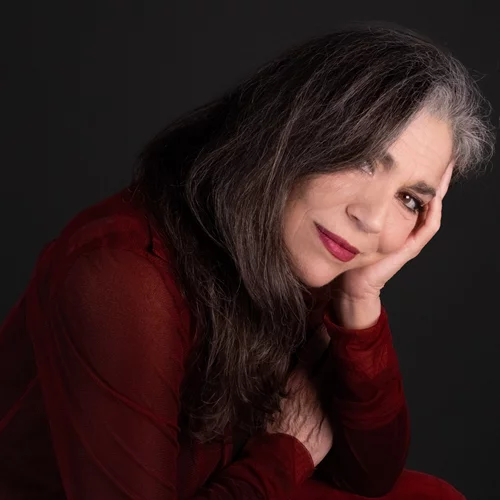 "Seathrough": Η Σαβίνα Γιαννάτου σε έναν αυτοσχεδιαστικό διάλογο με τον Σπύρο Μάνεση