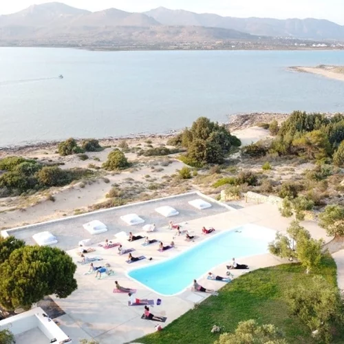 "Capari Suites", Ελαφόνησος | Ένα χαλαρωτικό καταφύγιο μας ξεκλειδώνει τον νησιώτικο παράδεισο της Πελοποννήσου