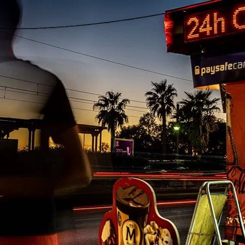 Βλέποντας την πόλη με άλλο μάτι μέσα από το πρότζεκτ "Momentary Lapse of Α Shutter"