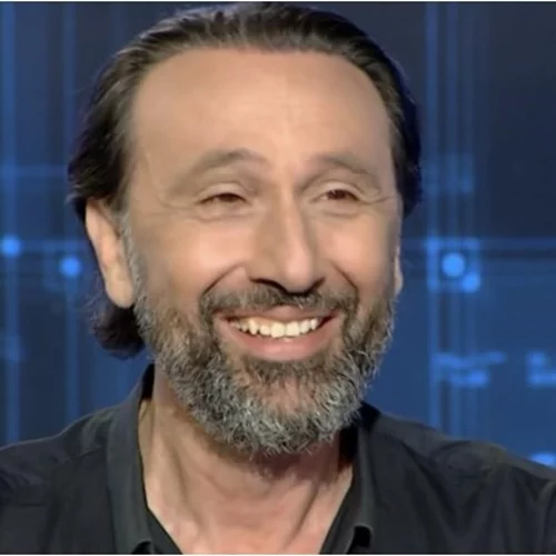 Ο Ρένος Χαραλαμπίδης για τα "Φτηνά Τσιγάρα"