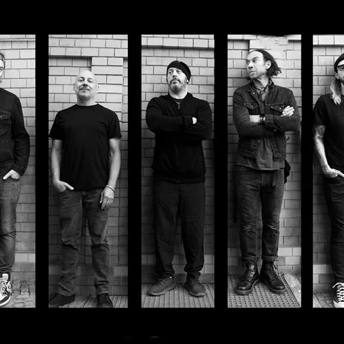 Βγήκαμε "Out of Control" με τους She Wants Revenge