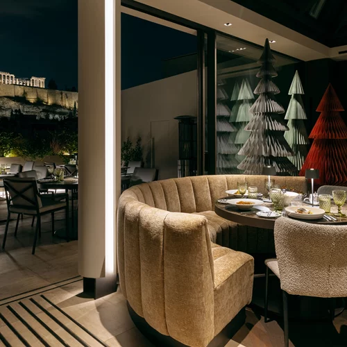 Divani Collection Hotels : Η μαγεία των γιορτών ζωντανεύει στα... "Santa’s Hotels"!