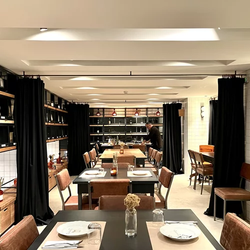 "The Naxos Apothecary": Το πρώτο "speakeasy" εστιατόριο;