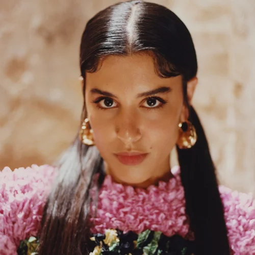 H Μαρίνα Σάττι σε ένα μουσικό οδοιπορικό στους ήχους της ελληνικής επαρχίας