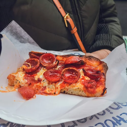 10 πόλεις του κόσμου που κάθε γνήσιος λάτρης της πίτσας οφείλει να επισκεφτεί