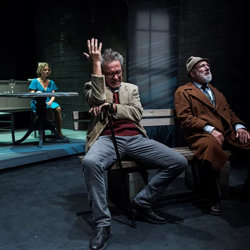 Η σιωπηλή λίμνη