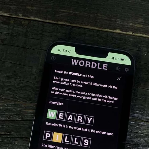 Τι είναι το Wordle με το οποίο έχει κολλήσει όλο το ίντερνετ