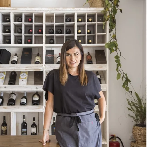 Η Μάγκυ Ταμπακάκη στην κουζίνα του "Mercato" στο "Four Seasons"