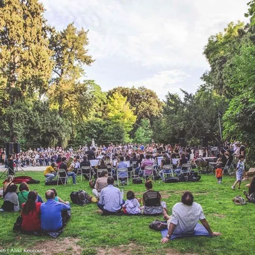 Το Athens Gardens Festival μάς πάει βόλτα στους κήπους της πόλης