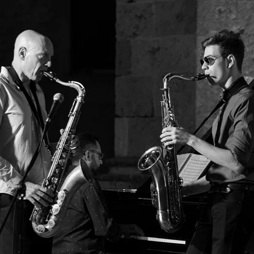 "Father & Son": Jazz στο Μουσείο με τους Δημήτρη και Νέστορα Βασιλάκη