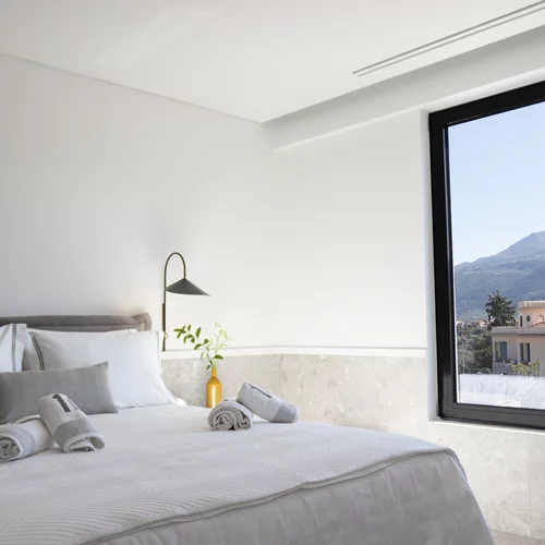 "11 Suites", Αίγιο: Mια νέα σύγχρονη εμπειρία φιλοξενίας μας υποδέχεται για Πάσχα στο "Μπαλκόνι του Κορινθιακού"