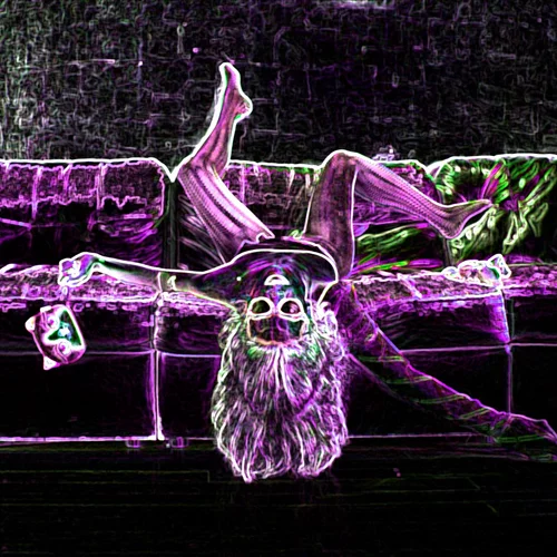 Ακολουθώντας "Ίχνη της Αντιγόνης" με το φακό του #ΜeΤoo"