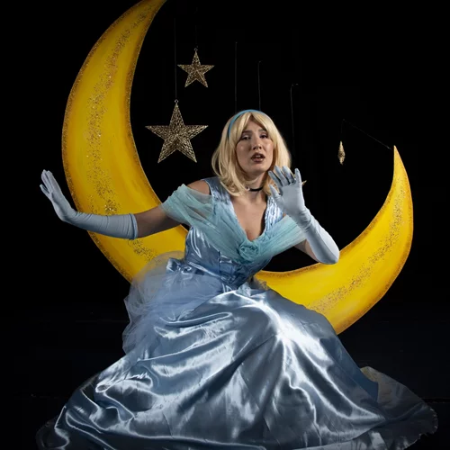 "Η Σταχτοπούτα": Το κλασικό παραμύθι των αδερφών Γκριμ στο θέατρο Αυλαία