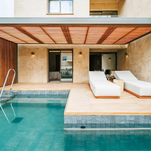 "M Boutique": Διακοπές στην Πάφο, εκεί που αναδύθηκε η Αφροδίτη