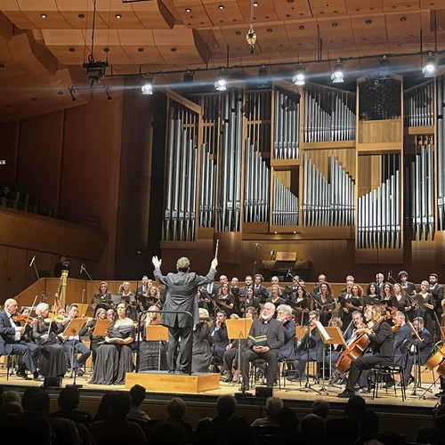 Συναυλιακό ξεκίνημα Συμφωνικής Ορχήστρας ΕΡΤ και Μιχ. Οικονόμου: ωραία προγράμματα, άνισες επιδόσεις