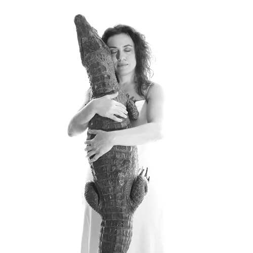 "Σαρλότ": Το "οπερΩτικό μονόδραμα" της Λίνας Ζάχαρη στην Εναλλακτική Σκηνή της ΕΛΣ